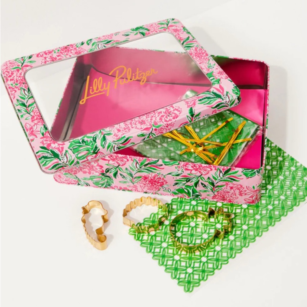 🆕 Lilly Pulitzer Pink and Green Floral Cookie Exchange Kit